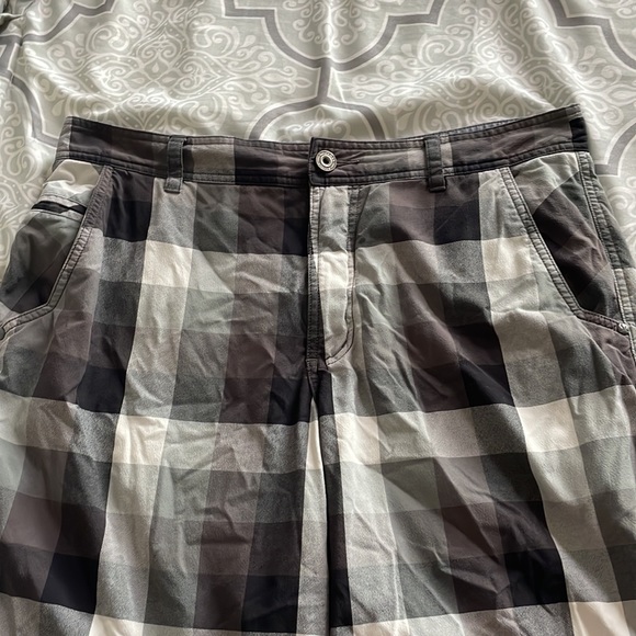 🔎 Men’s Lululemon Shorts 🔍 - Picture 2 of 10